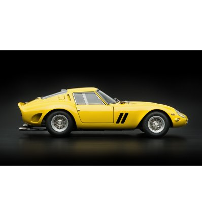 Ferrari 250 1962 Galben - Macheta 1:18 Die Cast