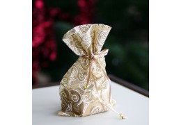 Saculet din organza