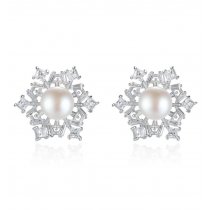 Cercei din argint in forma de fulg de nea Elegant Snow Flake and Pearl