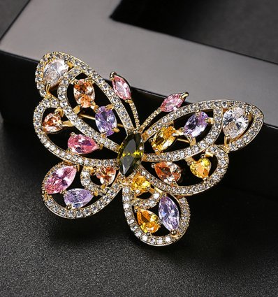 Spring Joy Butterfly - Brosa decorata cu cristale cubic zirconia