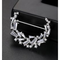 Brosa Moon Light cu cristale cubic zirconia