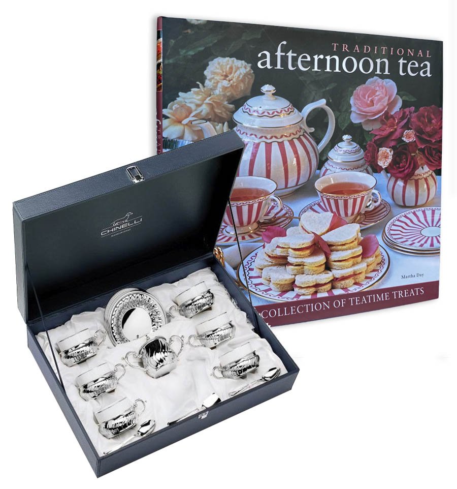 Set argintat cu farfurii pentru ceai 