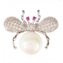 Brosa cu cristale cubic zirconia si perla Delicate Bug