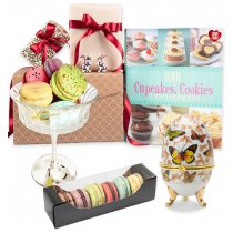 Cos de Paste de lux Easter Desserts