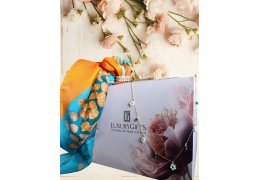 Emerald Elegance Luxury Gift Set