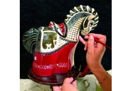 Calul troian ( LTD. 2000 de bucati) RINCONADA Ceramica Hand Made, decorata cu Aur si Platina