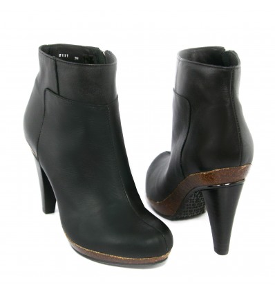 Ghete din piele naturala neagra Dr Scholl