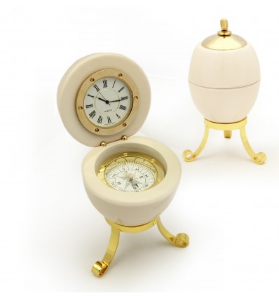 Ou Faberge  - caseta cu ceas si busola